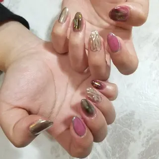 ネイル nijiiro🌈 サトウのネイルデザイン