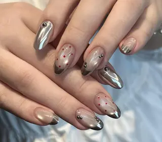 ネイル Pure&Rich Nailのネイルデザイン