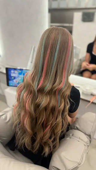 ロング 大古 楓のヘアスタイル