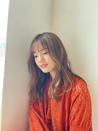 ロング 迫田 ゆりのヘアスタイル