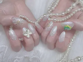 ネイル 鈴木 杏のネイルデザイン
