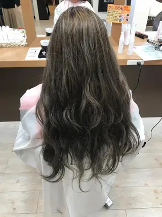 ロング カラー パーマ ヘアアレンジ メンズ キッズ ネイル マツエク・マツパ Lien 深井店のヘアスタイル