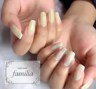 ネイル -nailroom- familiaのネイルデザイン