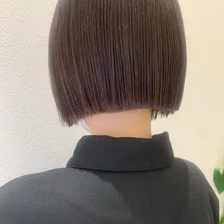 ショート カラー hubhair レイヤー/透明感のヘアスタイル