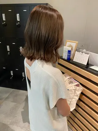 ミディアム カラー ウルフカット レイヤーカット上柿のヘアスタイル