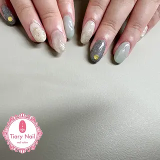 ネイル tiarynail K K🐼のネイルデザイン