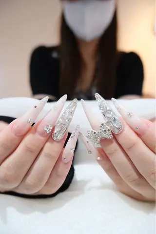 ネイル Anmi Nail 新宿のネイルデザイン