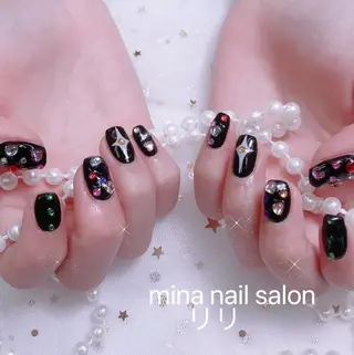 ネイル リリ 奈🎀のネイルデザイン