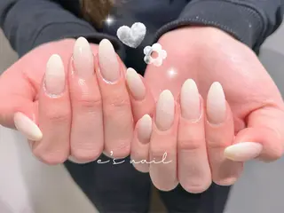 ネイル e’s nail Lumièreのネイルデザイン