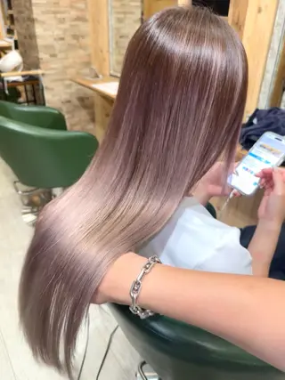 カラー ハイトーン belle ナホのヘアスタイル