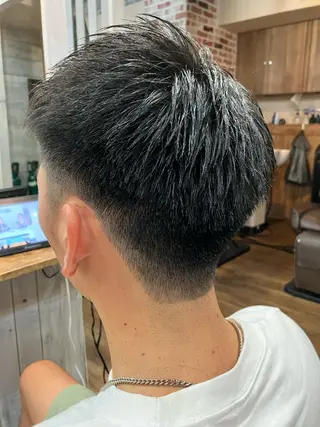 メンズ デザインカラー/ メンズ/ヘアセットのヘアスタイル