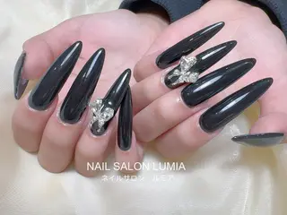 ネイル ネイルサロン ルミア Lumia 店長施術のネイルデザイン