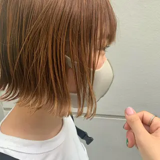 ショート カラー ヘアアレンジ サナ🌱 切りっぱなしボブのヘアスタイル