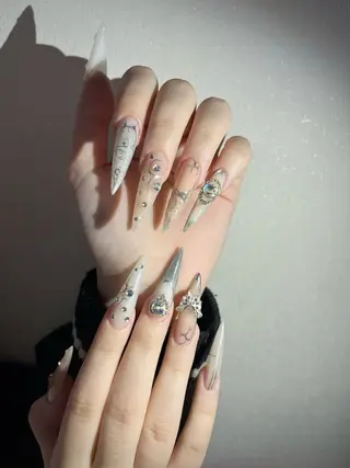 ネイル Dyo Nail_Royalのネイルデザイン