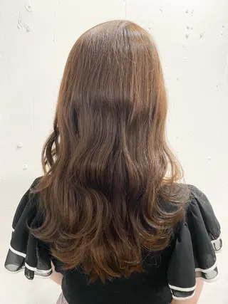 ロング カラー 透明感カラー栄 みゆのヘアスタイル