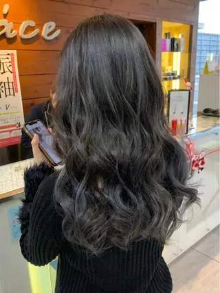 ロング レイヤー/艶髪カラー 森本くるみのヘアスタイル