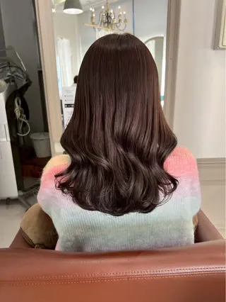 ミディアム カラー 森 彩夏のヘアスタイル
