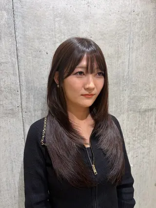 ロング カラー uuna♱/ユウナ トレンドヘア🩶のヘアスタイル