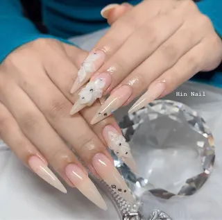 ネイル Hin Nailのネイルデザイン