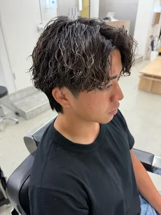 ショート パーマ メンズ 亀井隆汰/メンズ専門 パーマ特化美容師のヘアスタイル