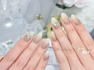 ネイル ✨Nailsalon Vi+✨のネイルデザイン