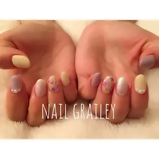 ネイル Grailey nail salonのネイルデザイン
