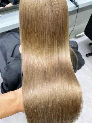 ロング 【elyts】 𝑲𝑶𝑼𝑲𝑰のヘアスタイル