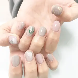 ネイル 板垣 綾乃のネイルデザイン