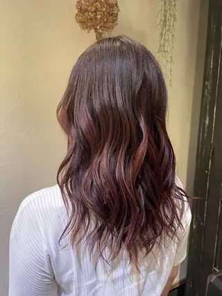 セミロング カラー 豊崎 左知のヘアスタイル