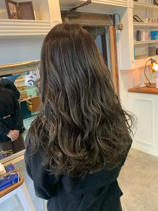 セミロング 大宮/山口 竣也のヘアスタイル