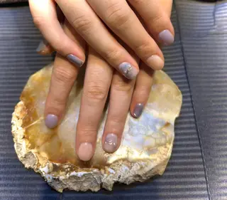 ネイル 屋代 菜穂子のネイルデザイン