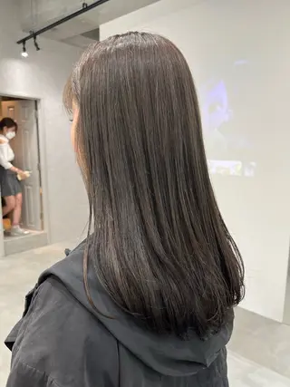 セミロング 山田 ひよりのヘアスタイル