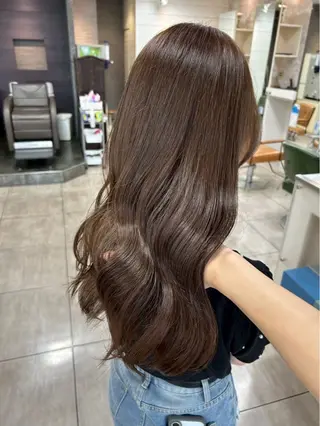 ロング カラー 西岡 英菜のヘアスタイル