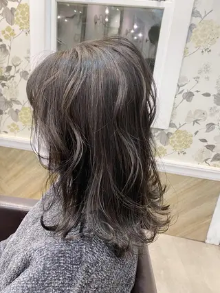 セミロング Sabby氏川洸希 パーマのヘアスタイル