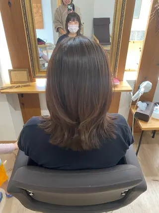 ミディアム 青柳 美咲のヘアスタイル