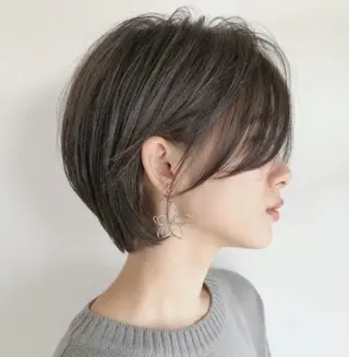 ショート カラー 小顔ショート🏅/ 透明感カラー/みらいのヘアスタイル