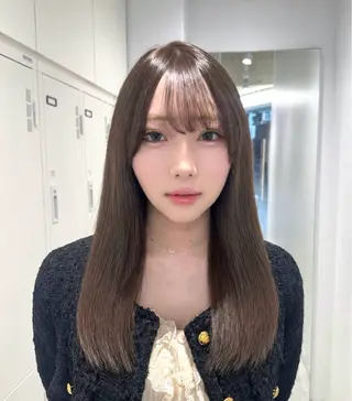 ロング カラー ヘアアレンジ 透明感カラー🩶 sakina🐈⬛のヘアスタイル