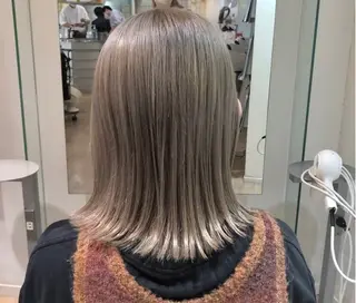 ミディアム カラー ⭐トレンドカット&カ ラーCocoro🪿のヘアスタイル