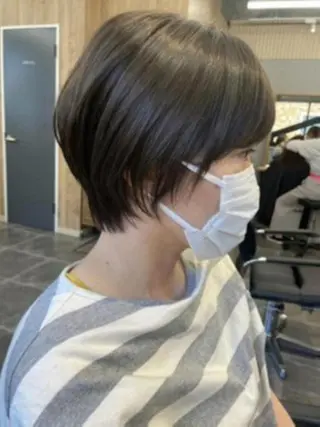 カラー 透明感のあるカラーが 得意／長谷川 健太のヘアスタイル