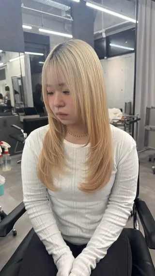 ロング shio ハイトーン 💗【福岡天神】のヘアスタイル