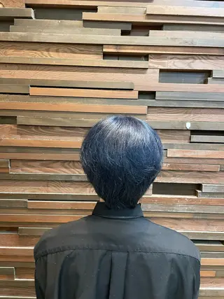 ショート カラー 草間 翔登のヘアスタイル