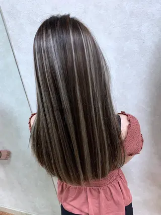 セミロング 穐田 司樹のヘアスタイル