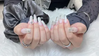 ネイル リナ ⭐️のネイルデザイン