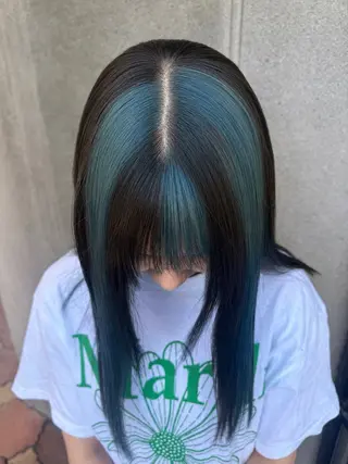 セミロング 西田 朋華のヘアスタイル