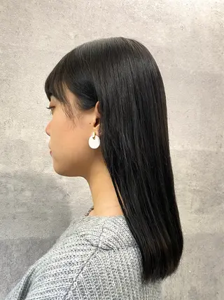 セミロング カラー 𝑺𝒂𝒌𝒊 🩶マンツーマン施術のヘアスタイル