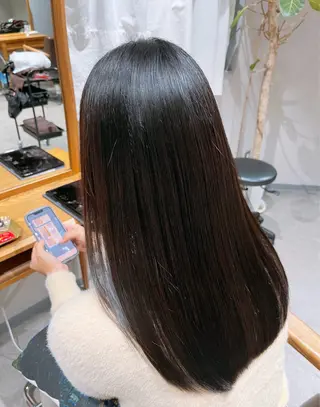 セミロング カラー 髪質改善✨ストレート オグ✂️/ショートのヘアスタイル