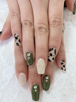 ネイル レイレア ネイルルームのネイルデザイン
