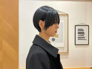 ショート ARMONY秋山輝也 コテ巻き風パーマ特化のヘアスタイル