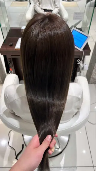 ロング カラー 艶髪/透明感 /YURIA🤍のヘアスタイル