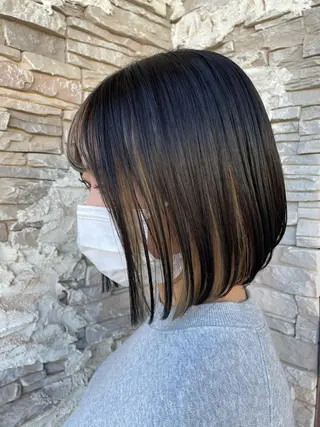 ショート カラー 色落ちまで可愛い🩷 透明感🩵安江理緒のヘアスタイル